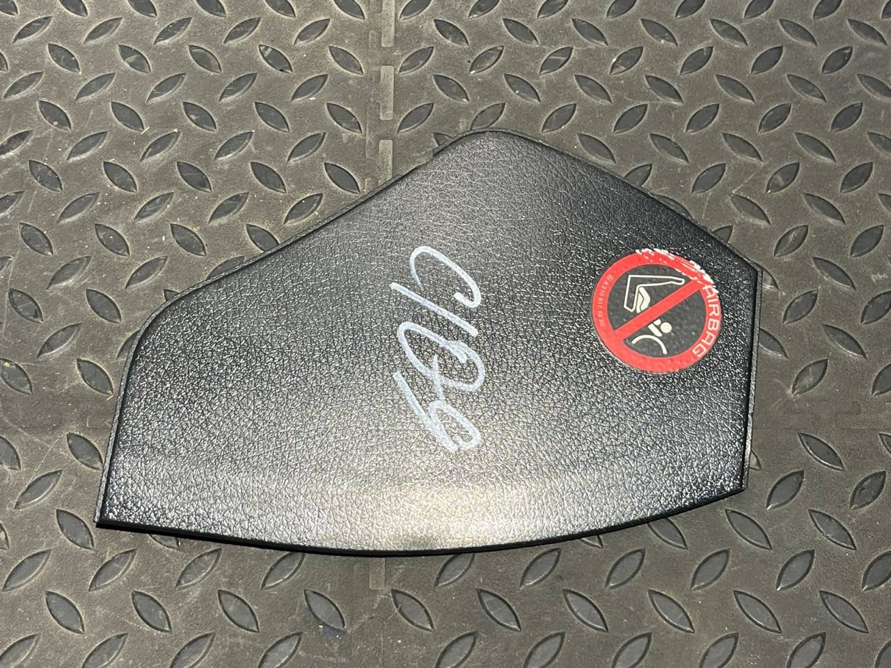 Накладка на торпедо правая Mercedes E/W210 1995-2003