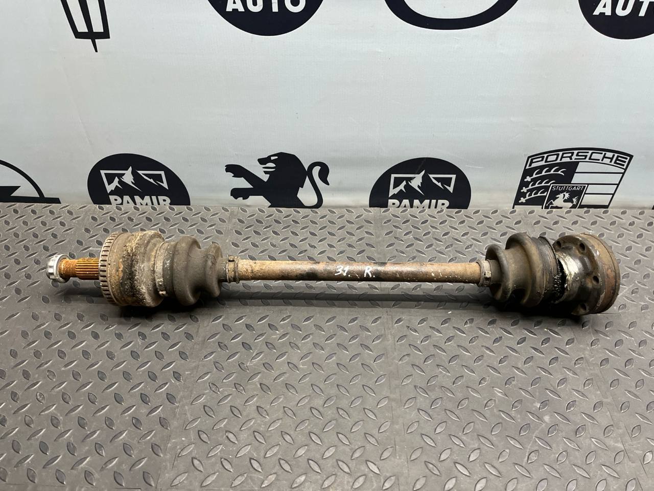 Полуось задняя Mercedes E/W210 1995-2003