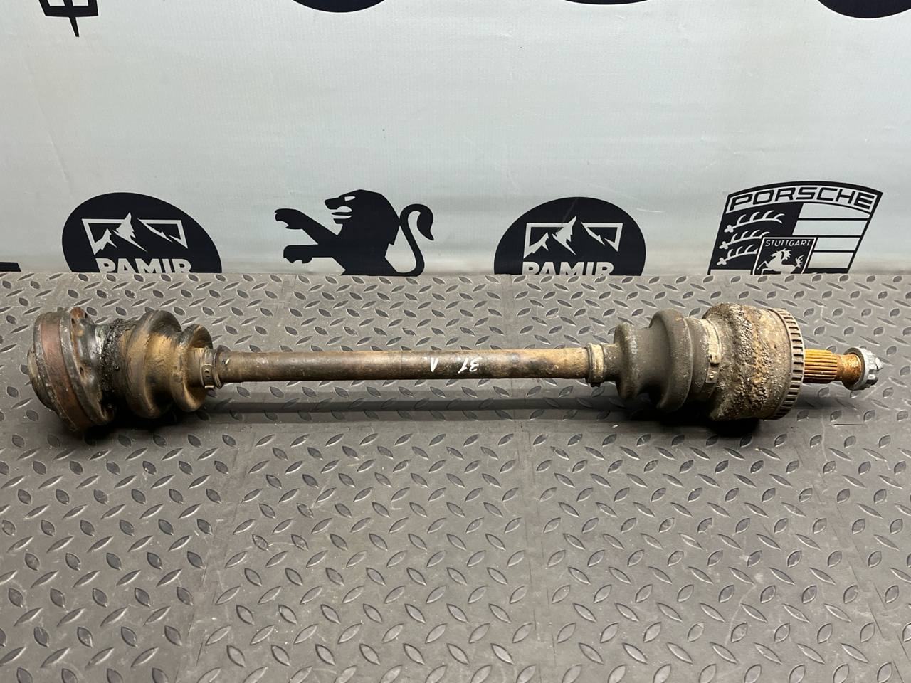 Полуось задняя Mercedes E/W210 1995-2003