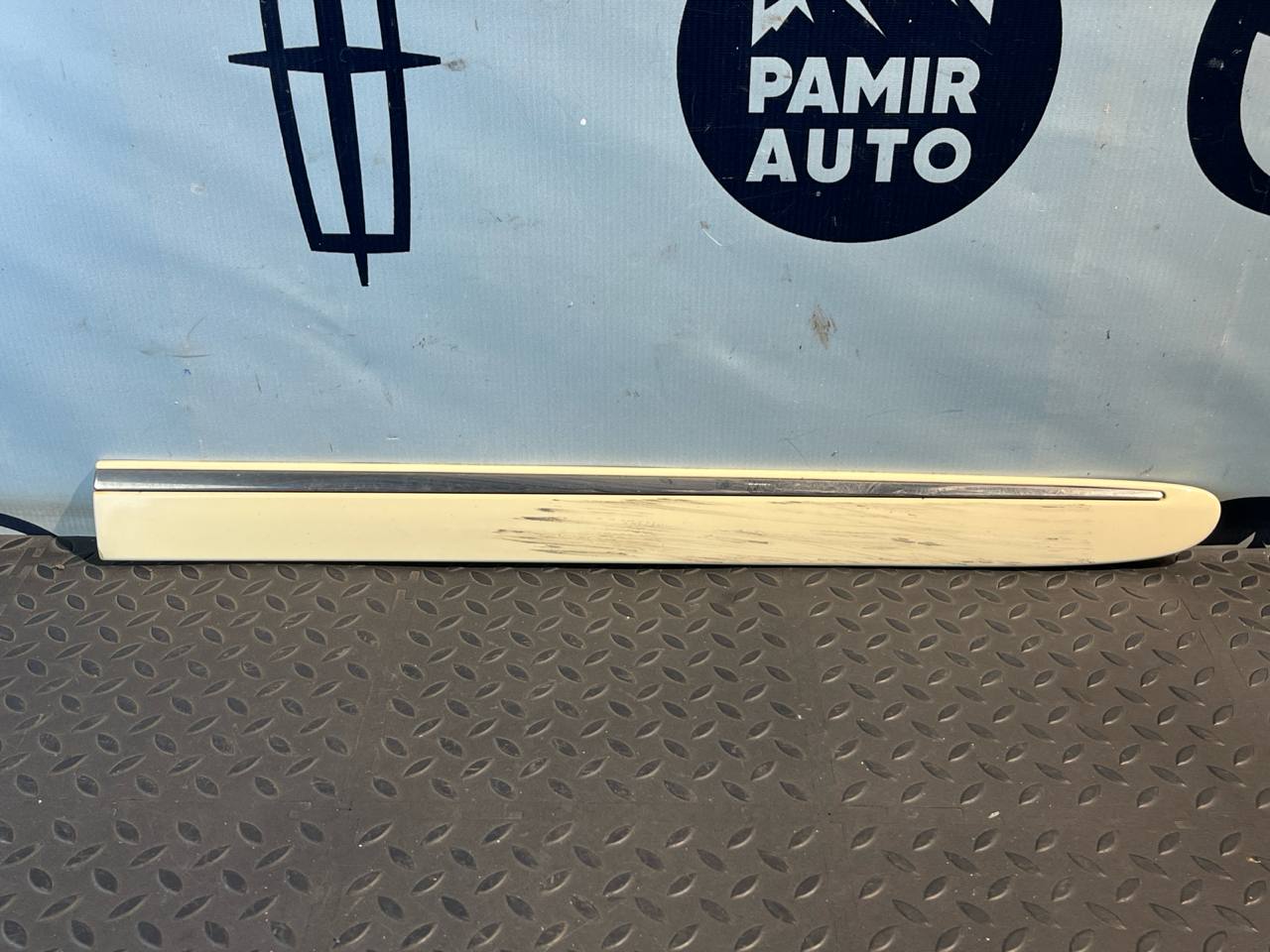 Молдинг двери задний левый Mercedes E/W211 2002-2009