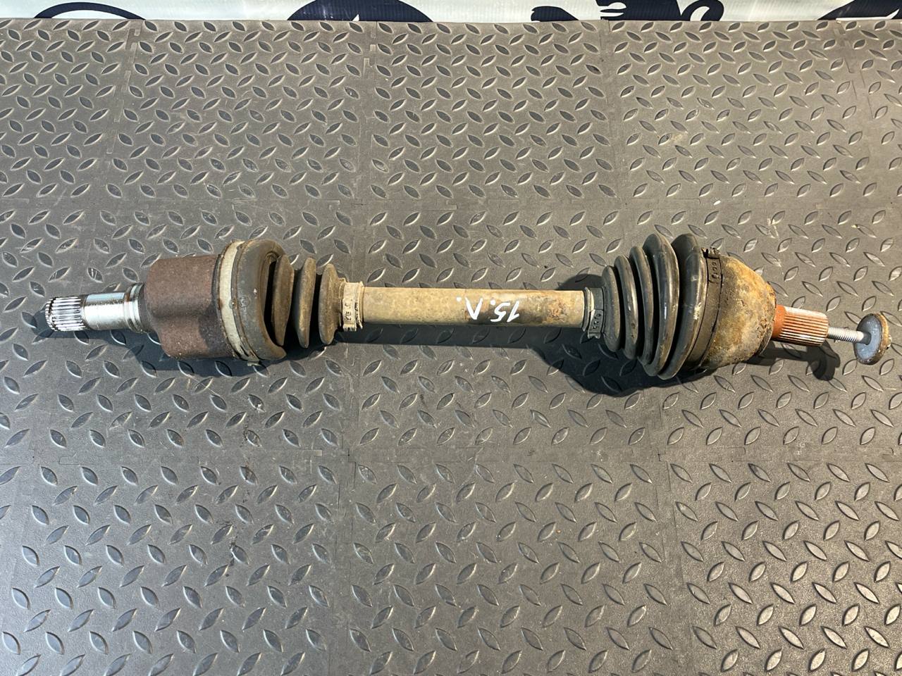 Полуось передняя левая Ford Focus/2 2004-2011