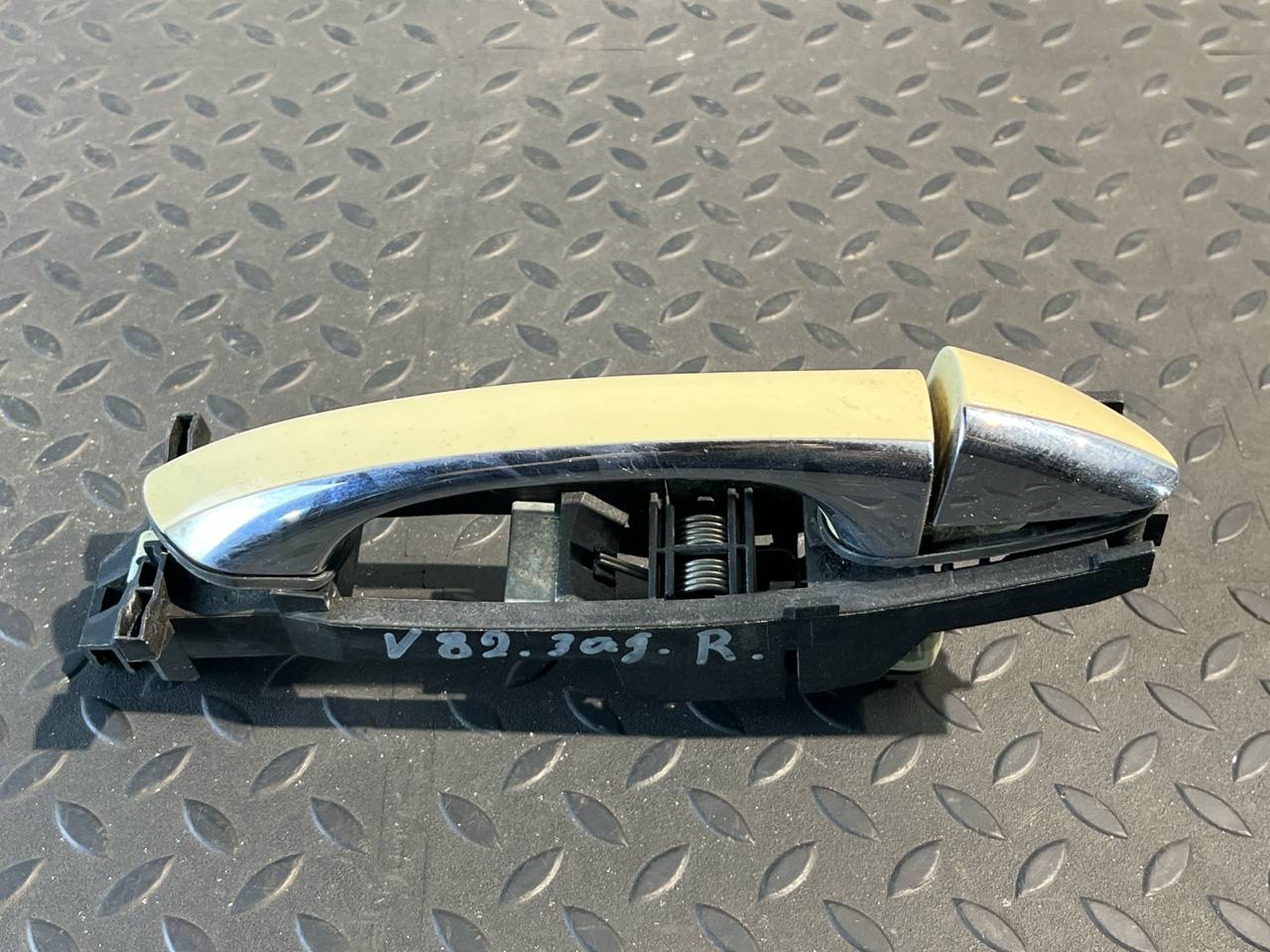 Ручка двери задняя правая Mercedes E/W211 2002-2009