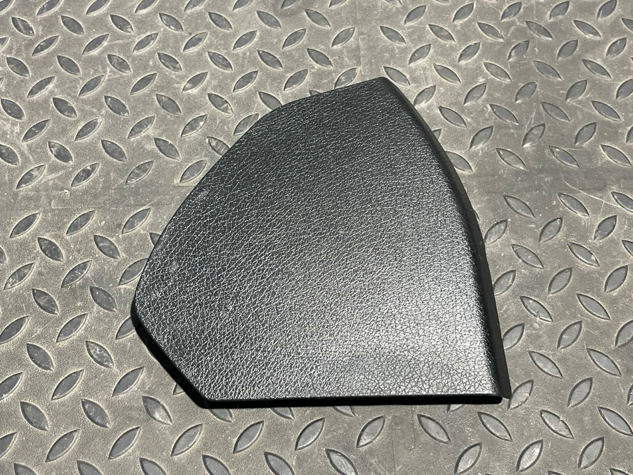 Накладка двери передняя левая Mercedes E/W211 2002-2009