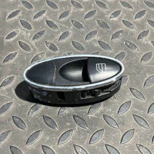 Кнопка стеклоподъемника задняя Mercedes E/W211 2002-2009