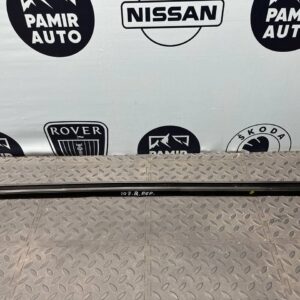 Уплотнитель двери передний Ford Focus/2 2004-2011