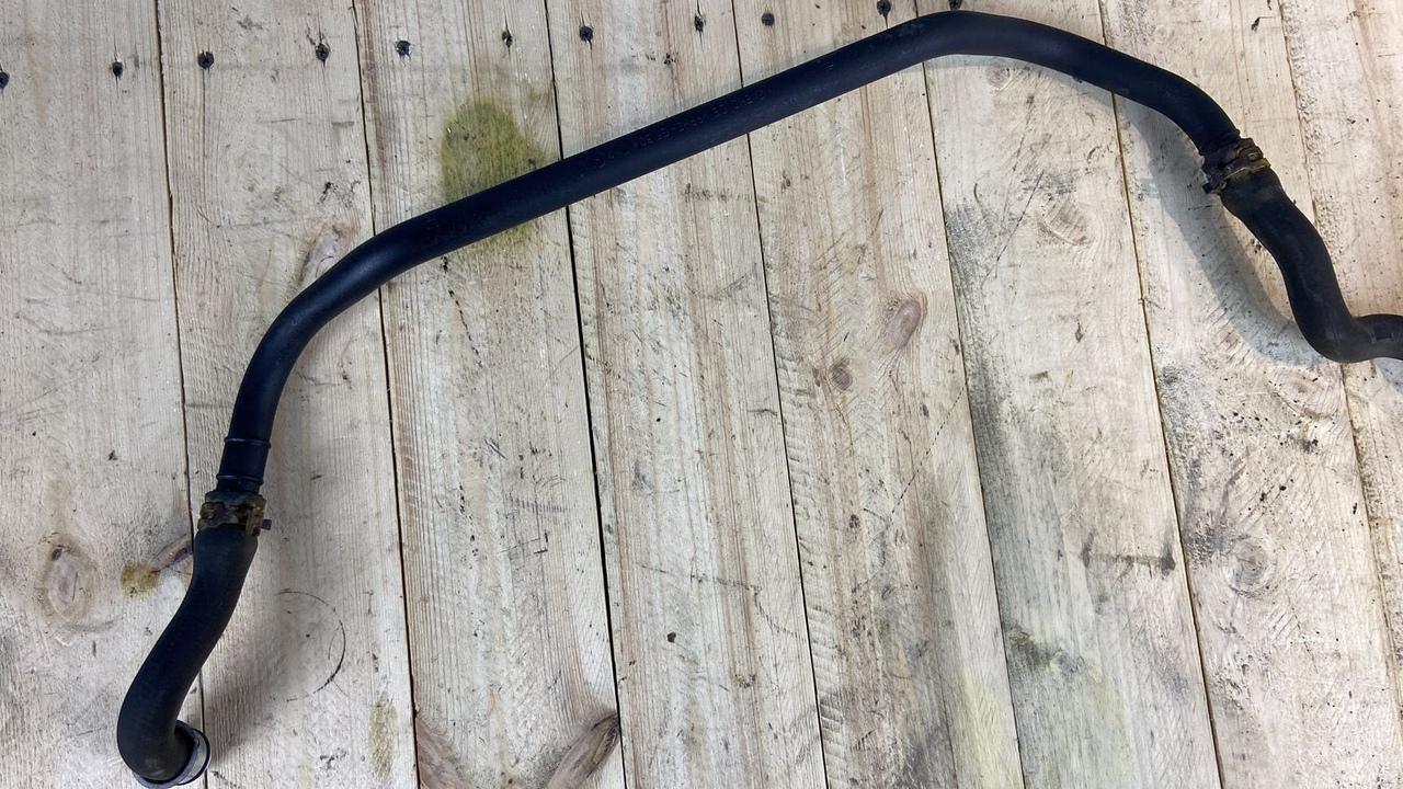 Патрубок ОЖ Mercedes E/W211 2002-2009