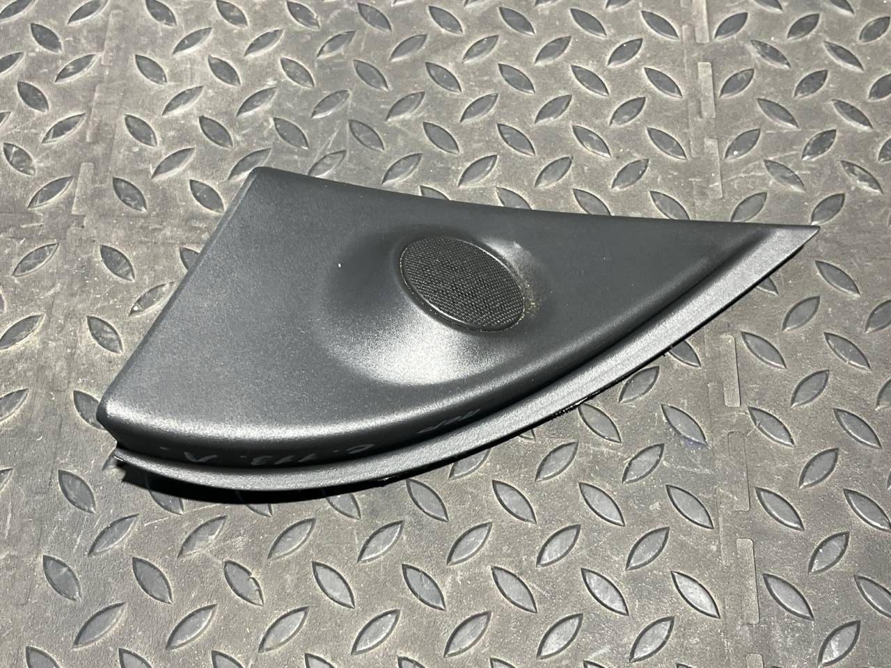 Накладка зеркала левая Opel Astra/H 2004-2014