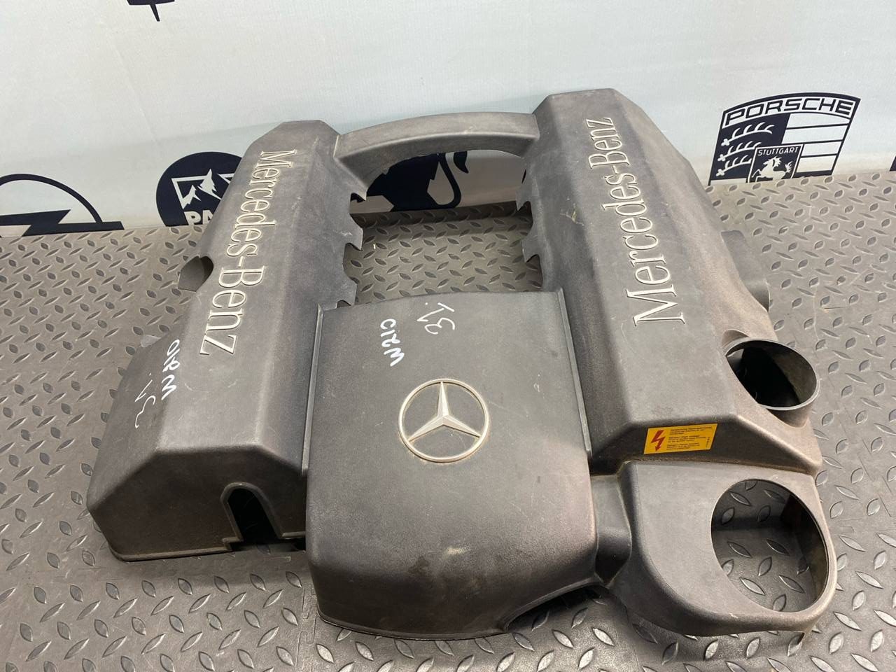Крышка на двигатель (Декоративная) Mercedes E/W210 1995-2003