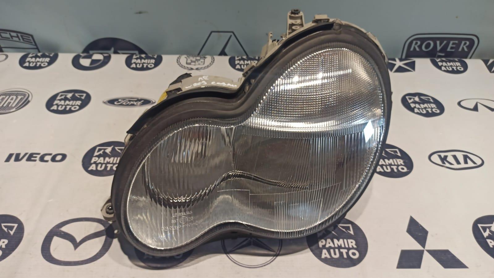 Фара левая Mercedes C/W203 2000-2008