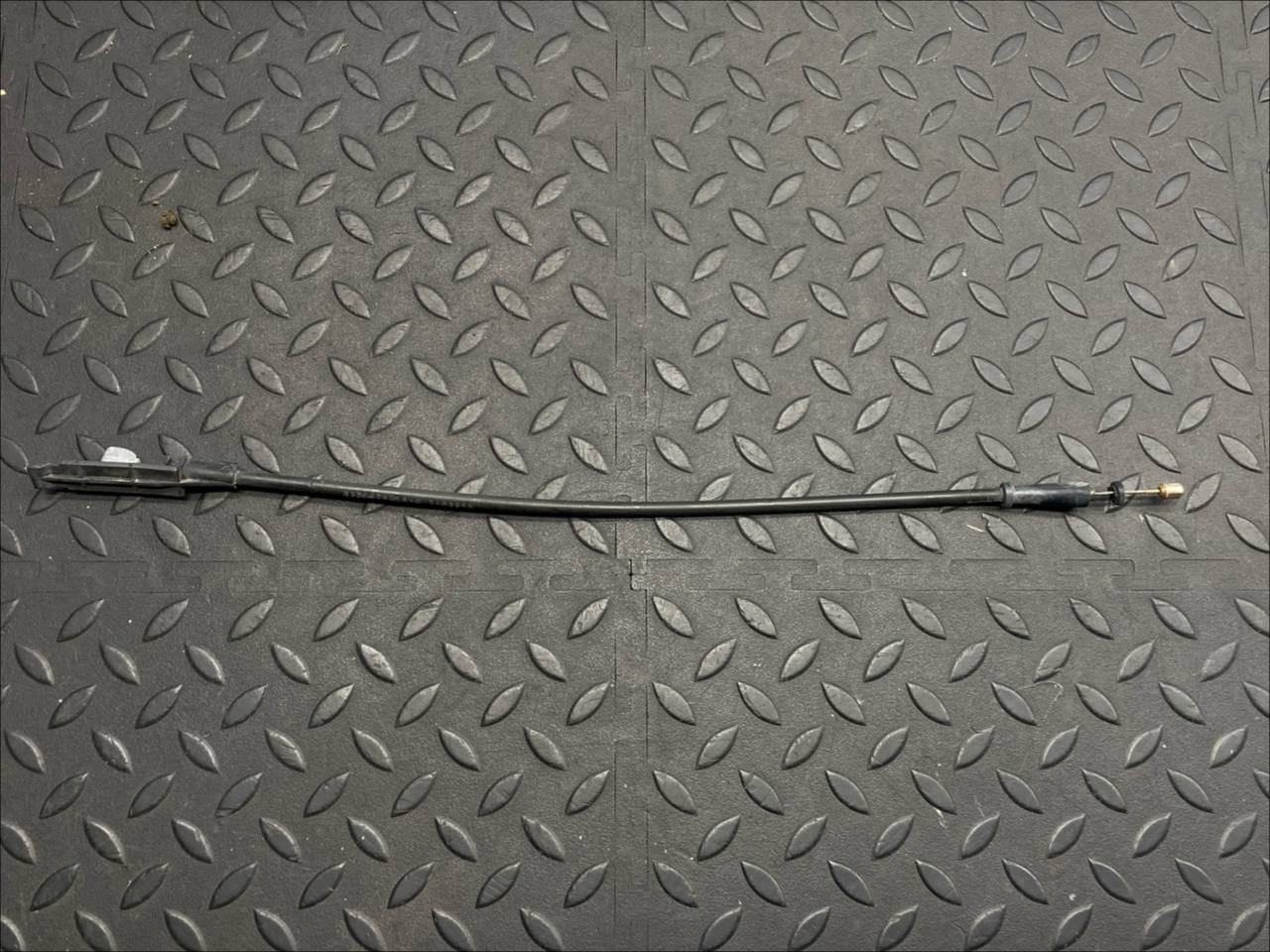 Трос замка капота Renault Megane/2 2002-2009