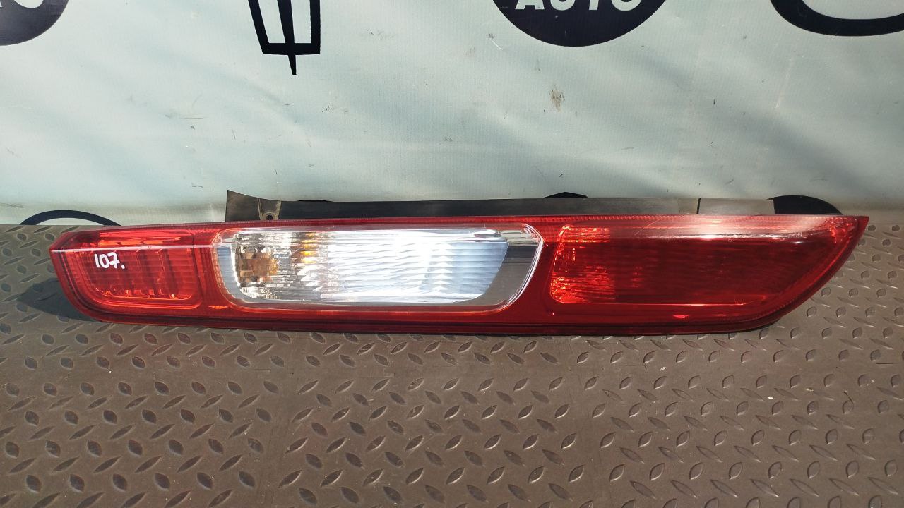 Фонарь задний левый Ford Focus/2 2004-2011