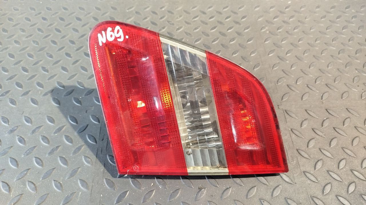 Фонарь задний внутренний правый Mercedes B/W245 2005-2011