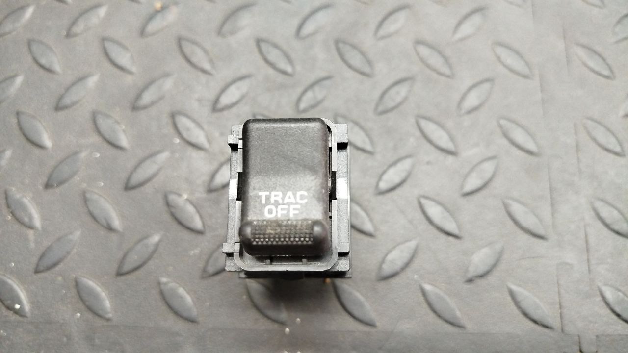 Кнопка антипробуксовочной системы Chrysler PT Cruiser 2000-2010