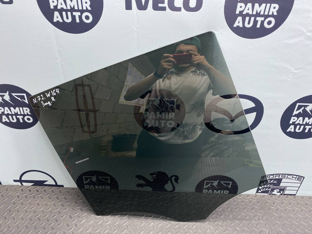 Стекло двери заднее правое Mercedes M/W164 2005-2011