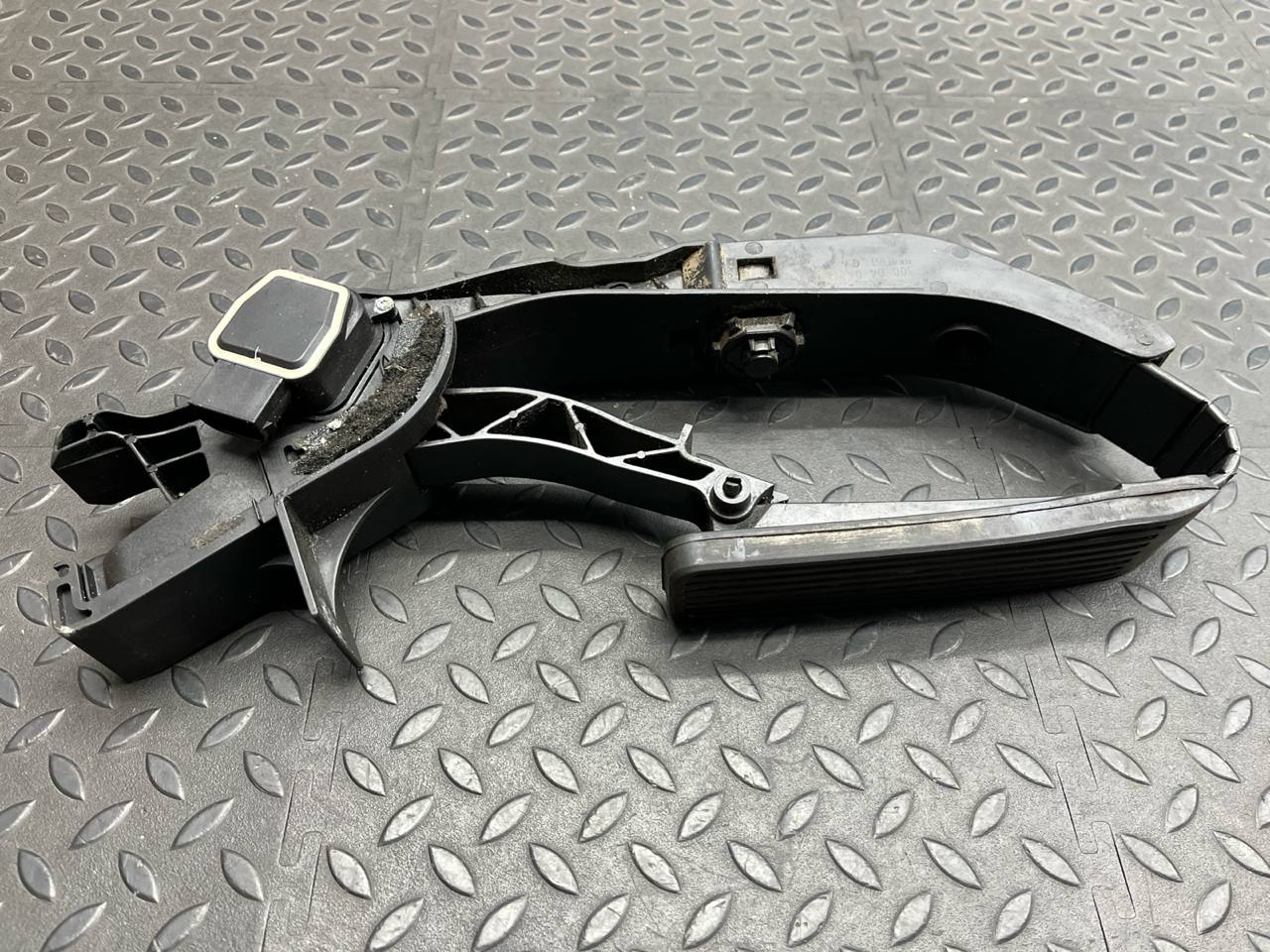 Педаль газа Mercedes E/W211 2002-2009