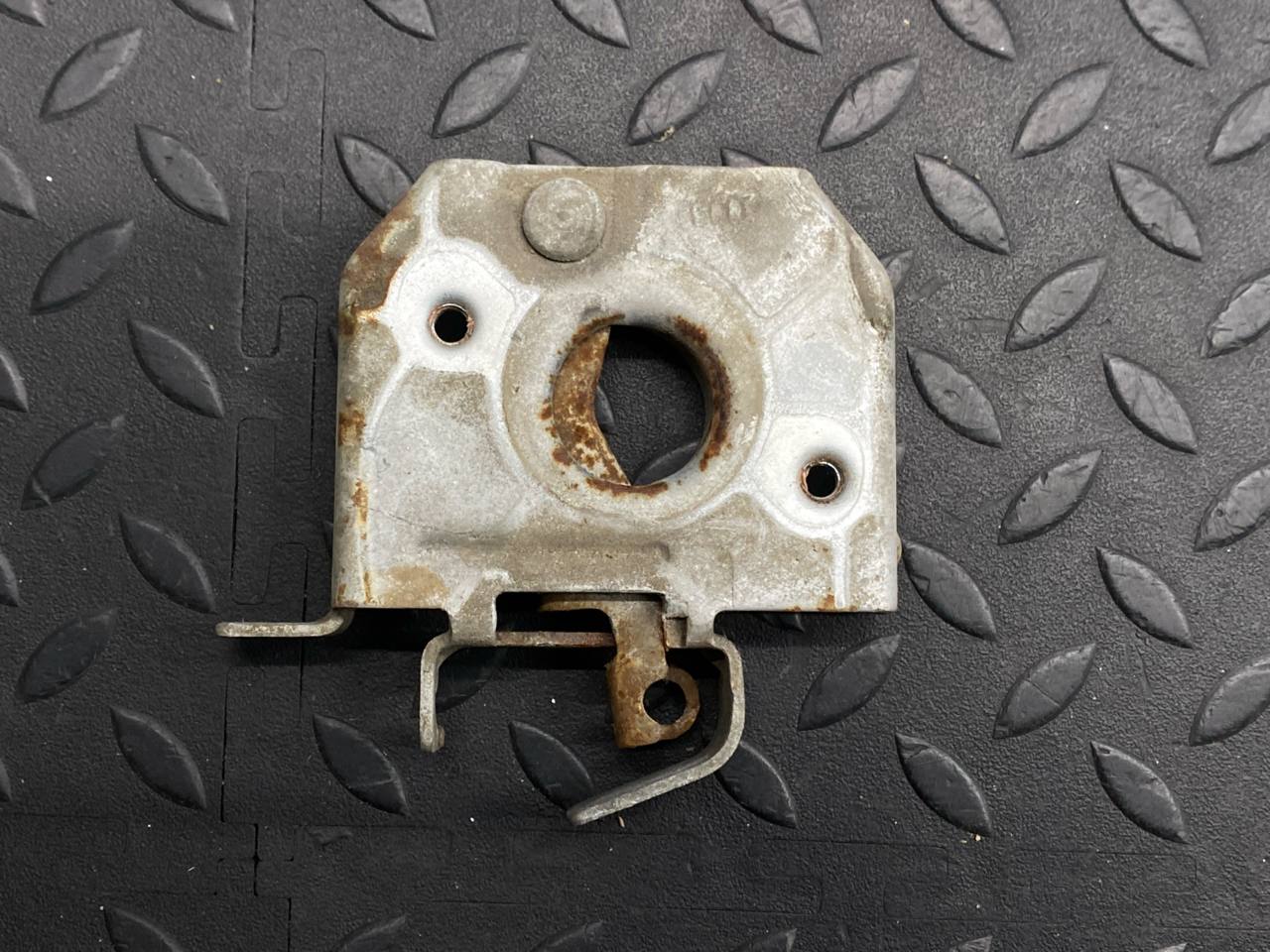 Замок капота Renault Megane/2 2002-2009