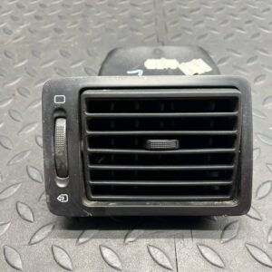 Дефлектор воздушный левый Peugeot Expert/2 2007-2016