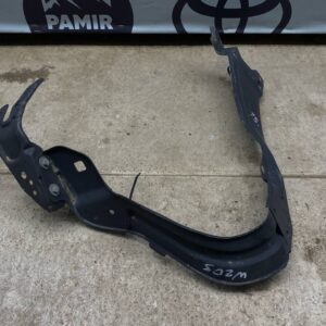 Кронштейн фары левый Mercedes C/W203 2000-2008