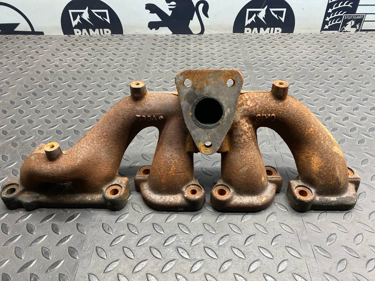 Коллектор выпускной Opel Movano/A 2003-2010