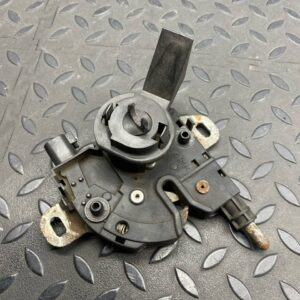 Замок капота Ford Focus/2 2004-2011