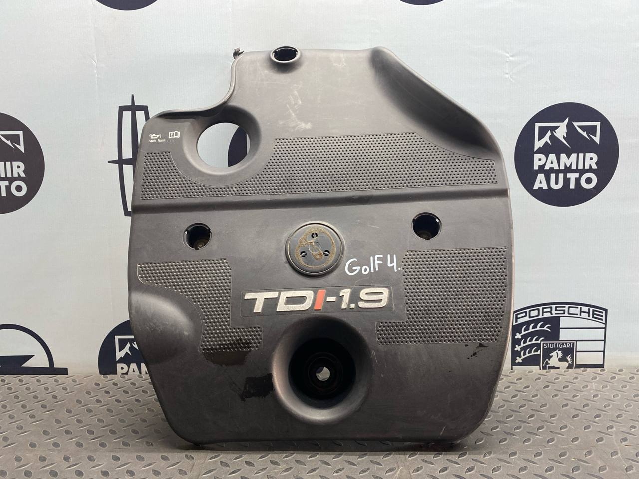 Крышка на двигатель (Декоративная) Golf/4 1997-2006