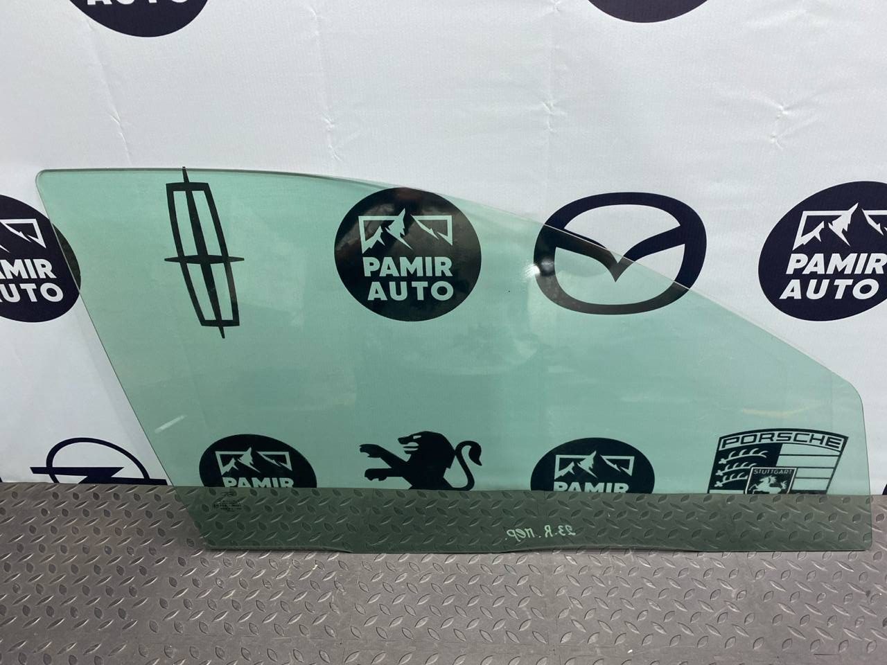 Стекло двери переднее правое Ford Mondeo/3 2000-2007