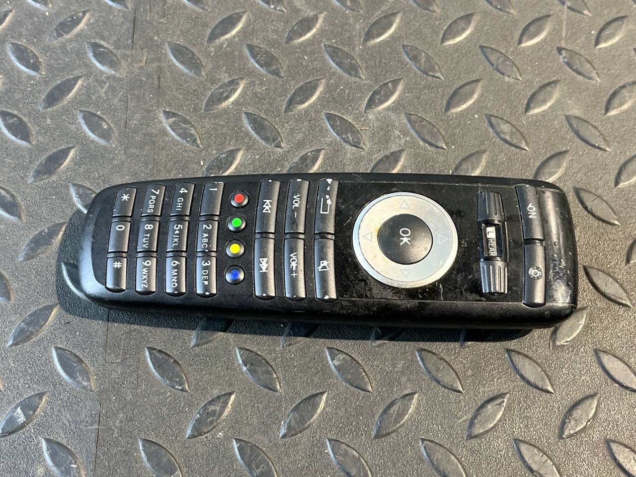 Пульт Mercedes M/W164 2005-2011