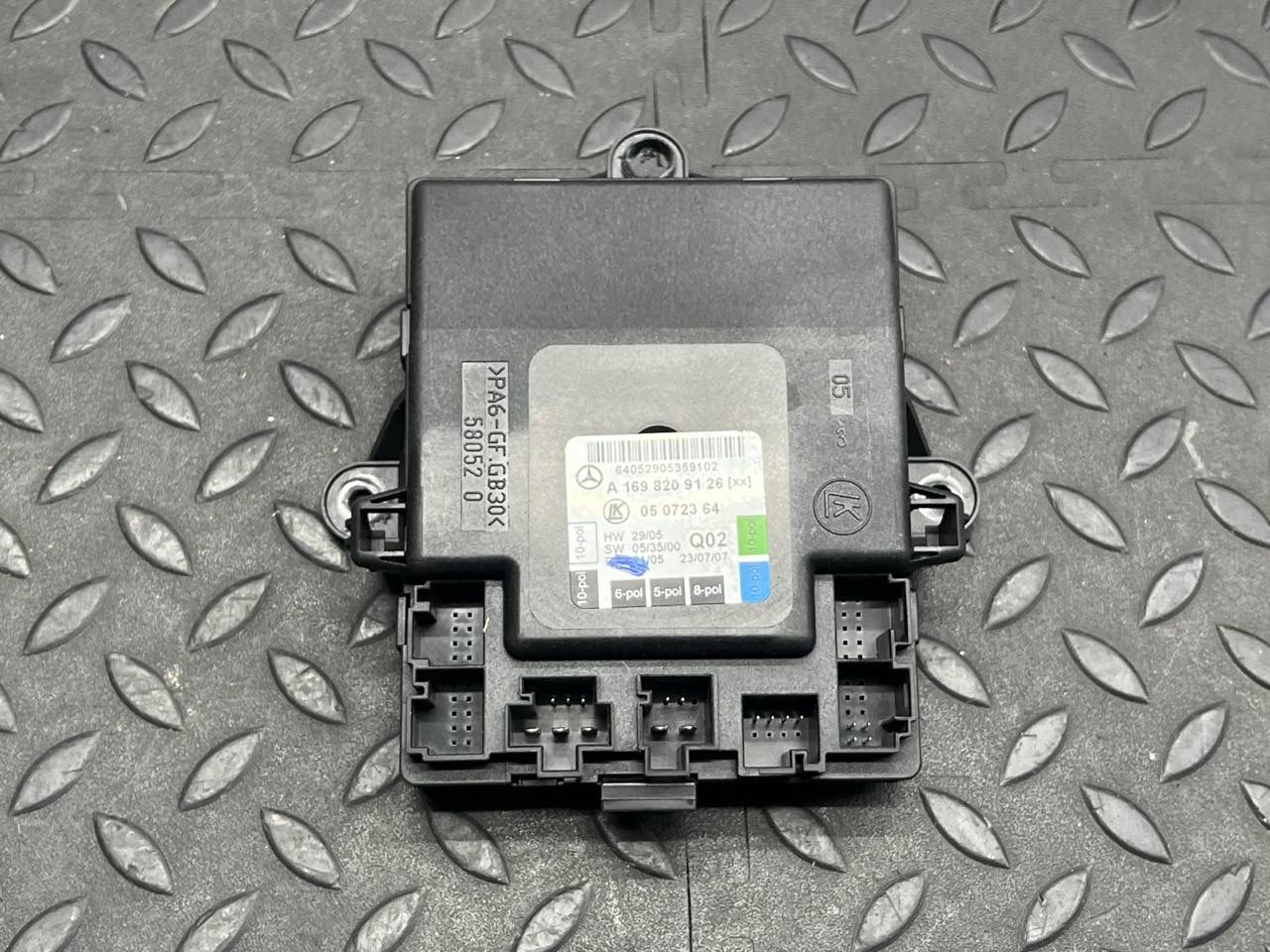 Блок комфорта двери задний левый Mercedes B/W245 2005-2011