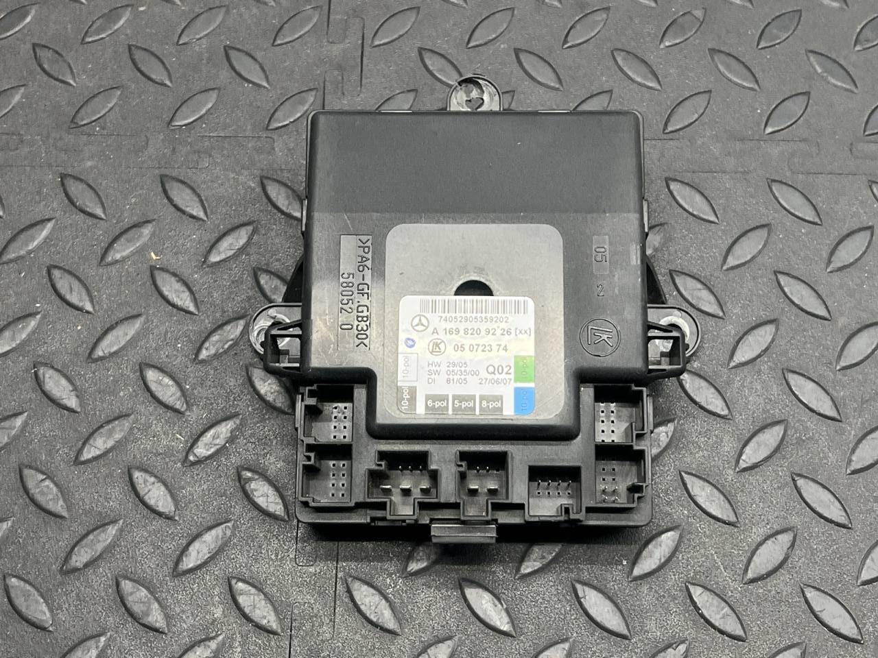 Блок комфорта двери задний правый Mercedes B/W245 2005-2011