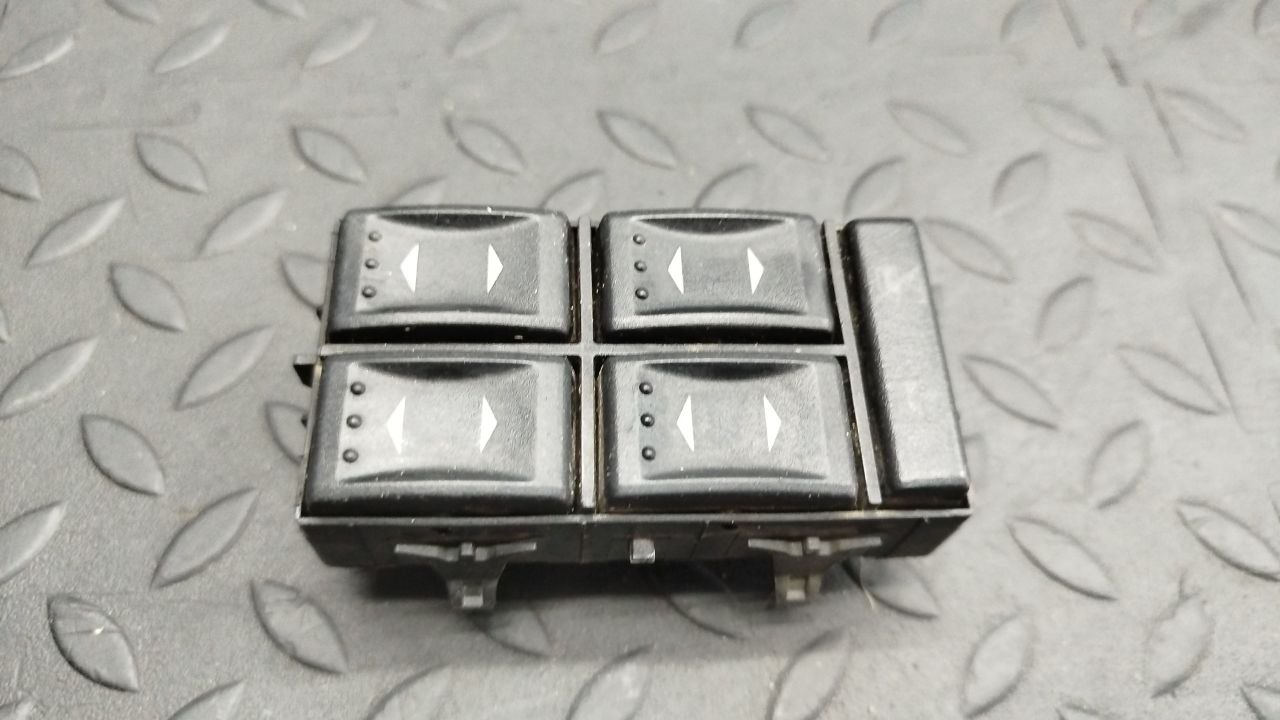 Блок управления стеклоподъемниками Ford Mondeo/3 2000-2007