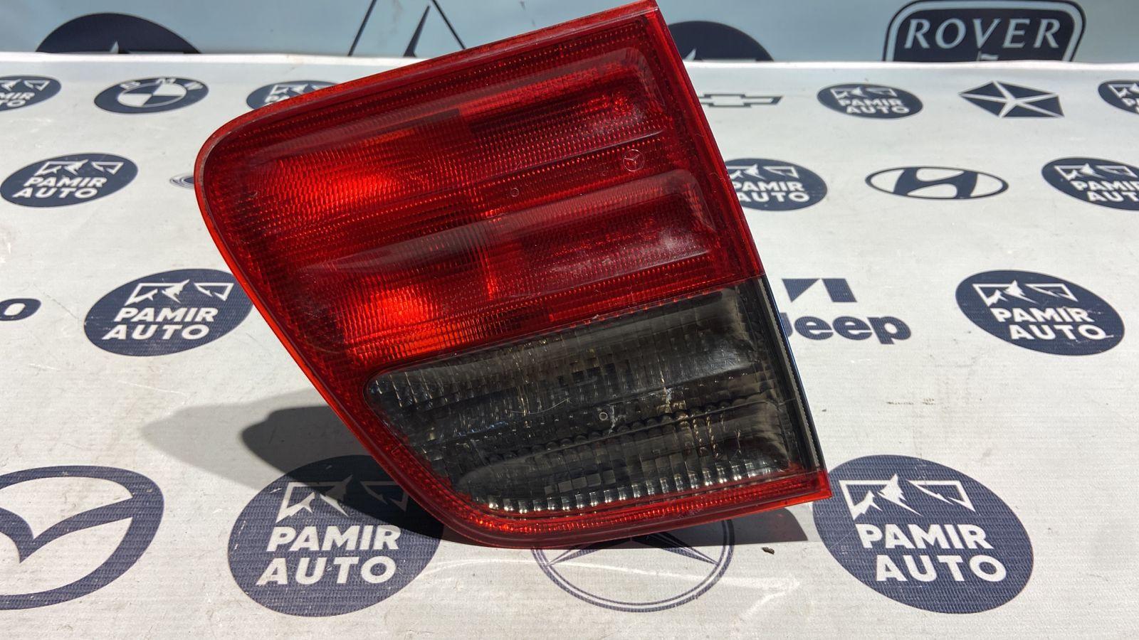 Фонарь задний внутренний левый Mercedes E/W210 1995-2003