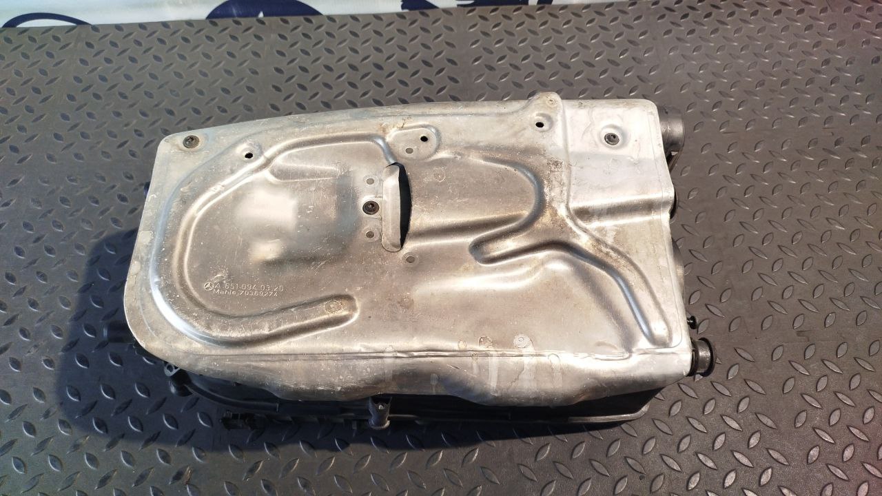 Корпус воздушного фильтра Mercedes C/W204 2006-2015