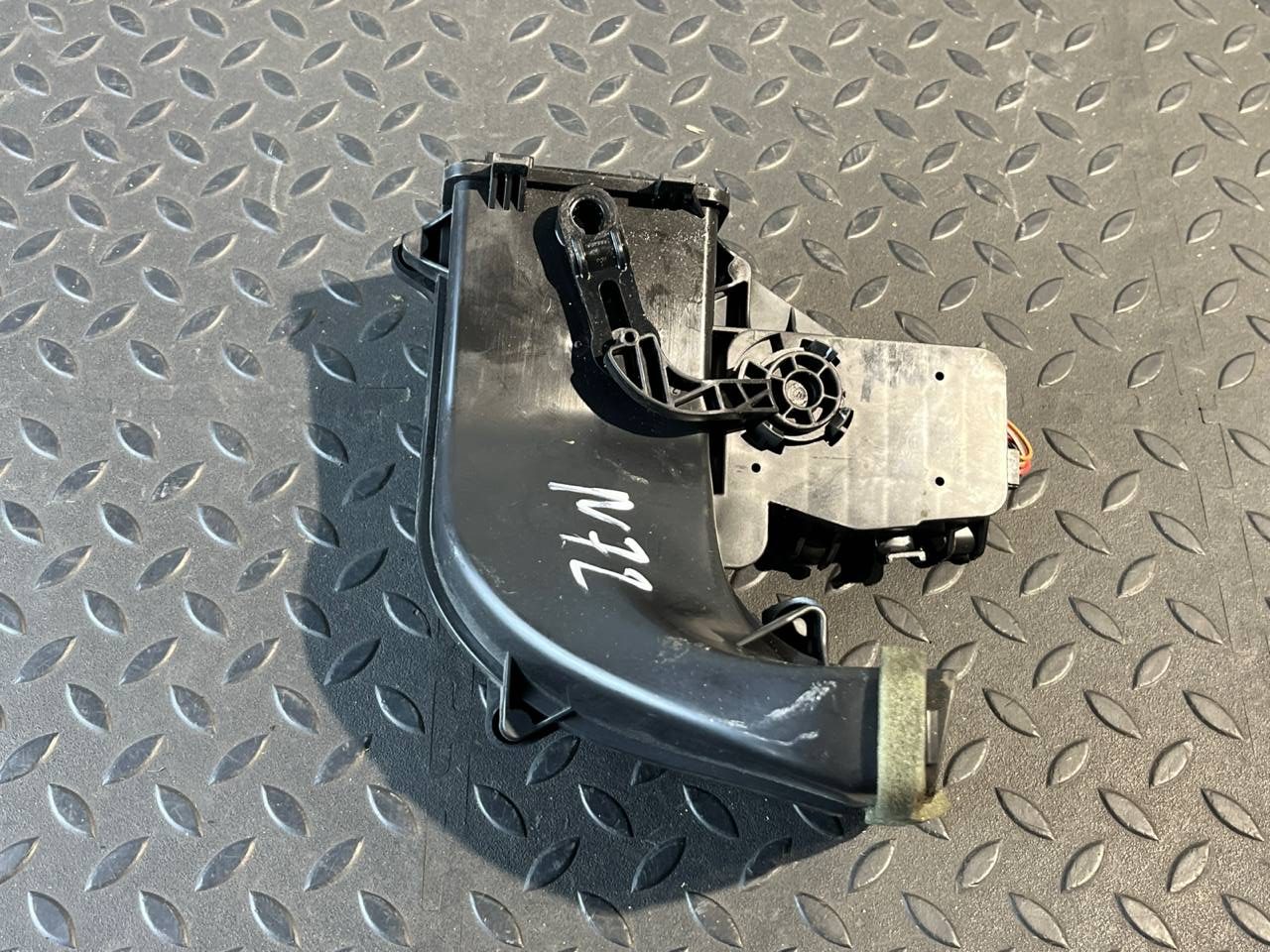 Воздуховод отопителя Mercedes M/W164 2005-2011