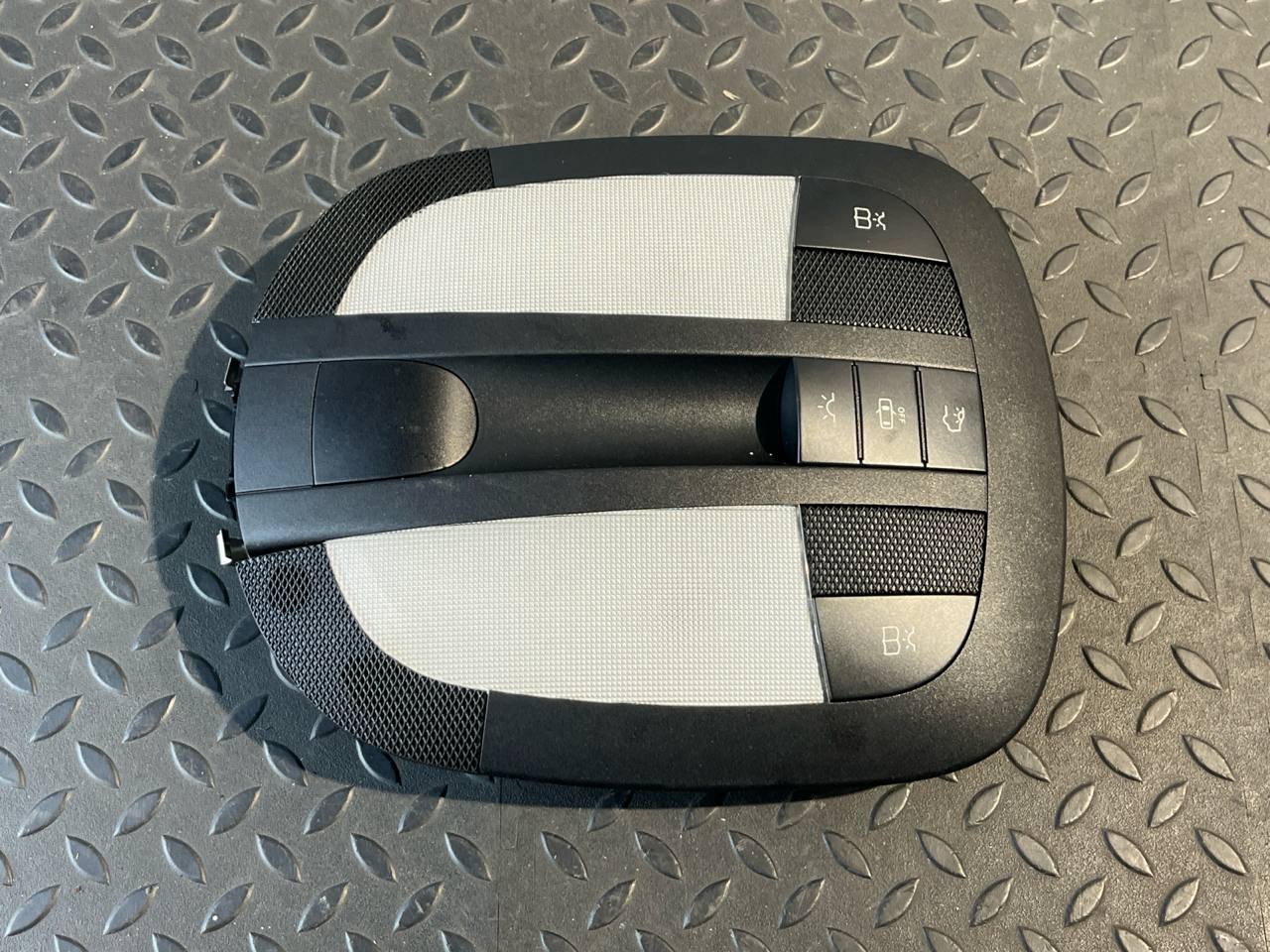 Плафон салонный Mercedes M/W164 2005-2011