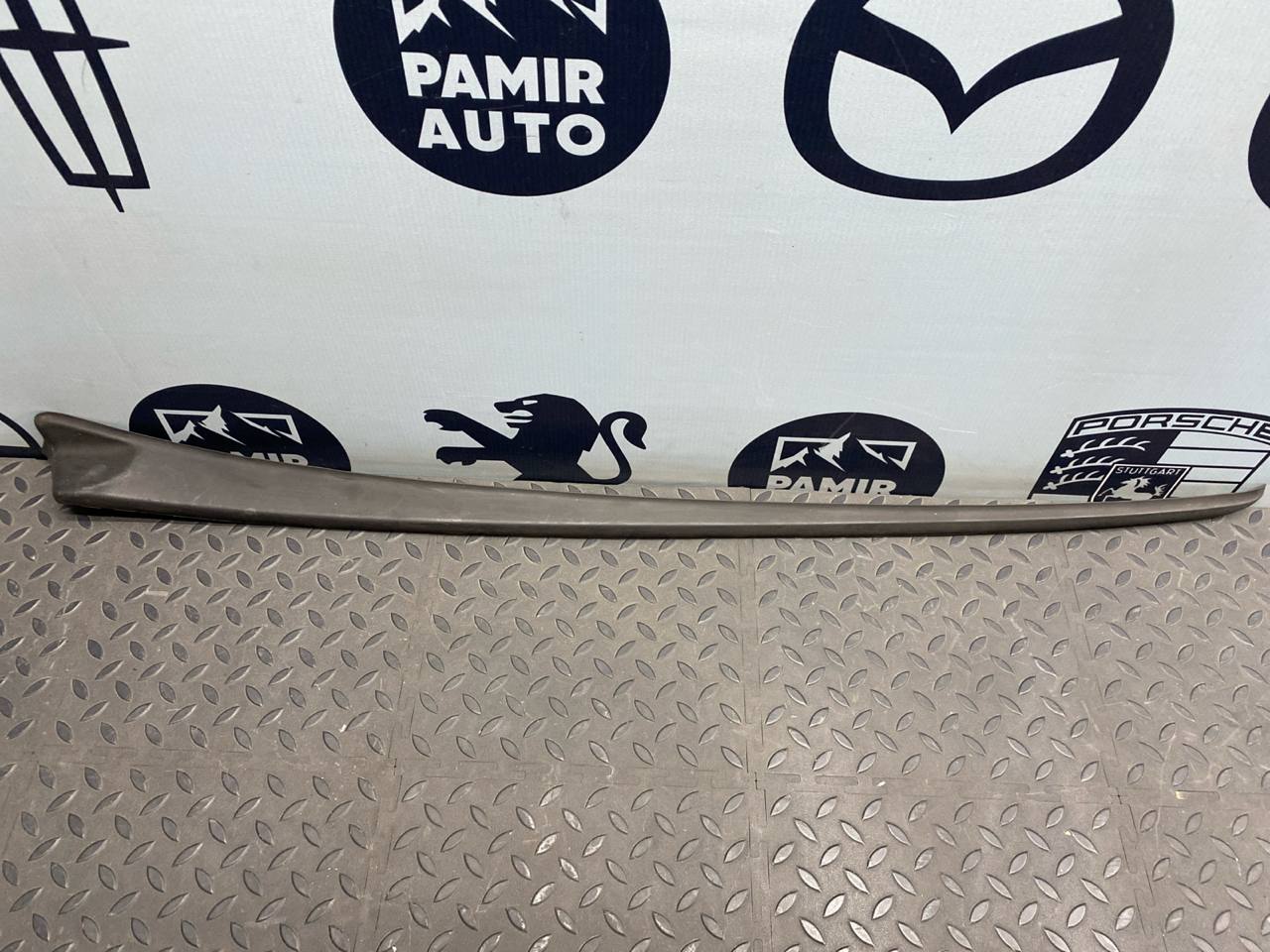 Молдинг лобового стекла левый Peugeot 407 2004-2011