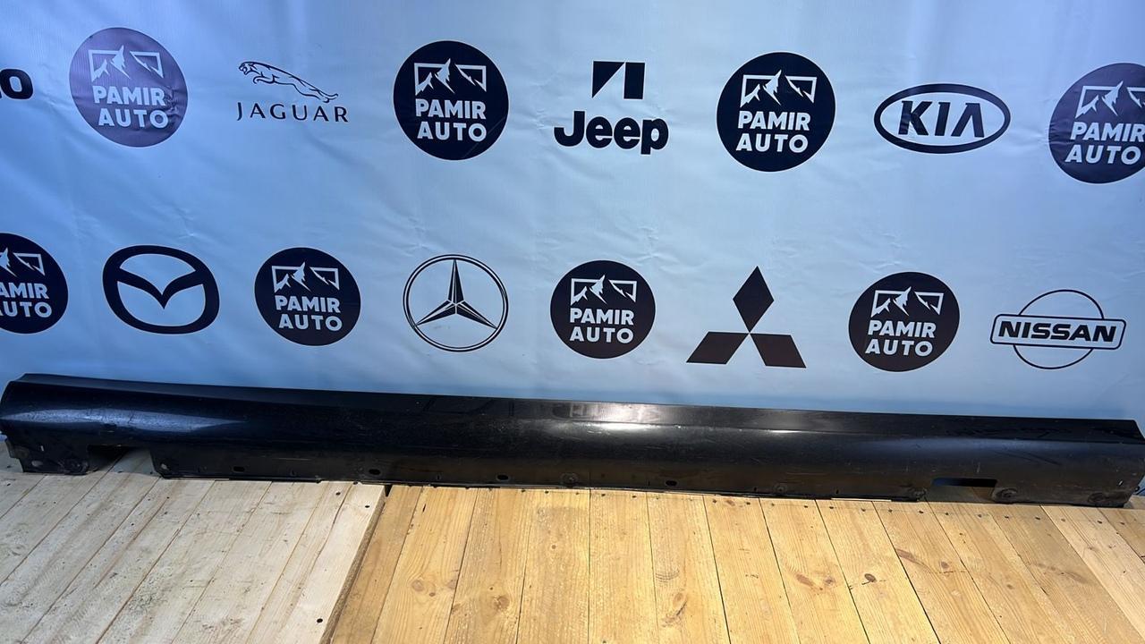 Накладка порога правая Mercedes E/W211 2002-2009
