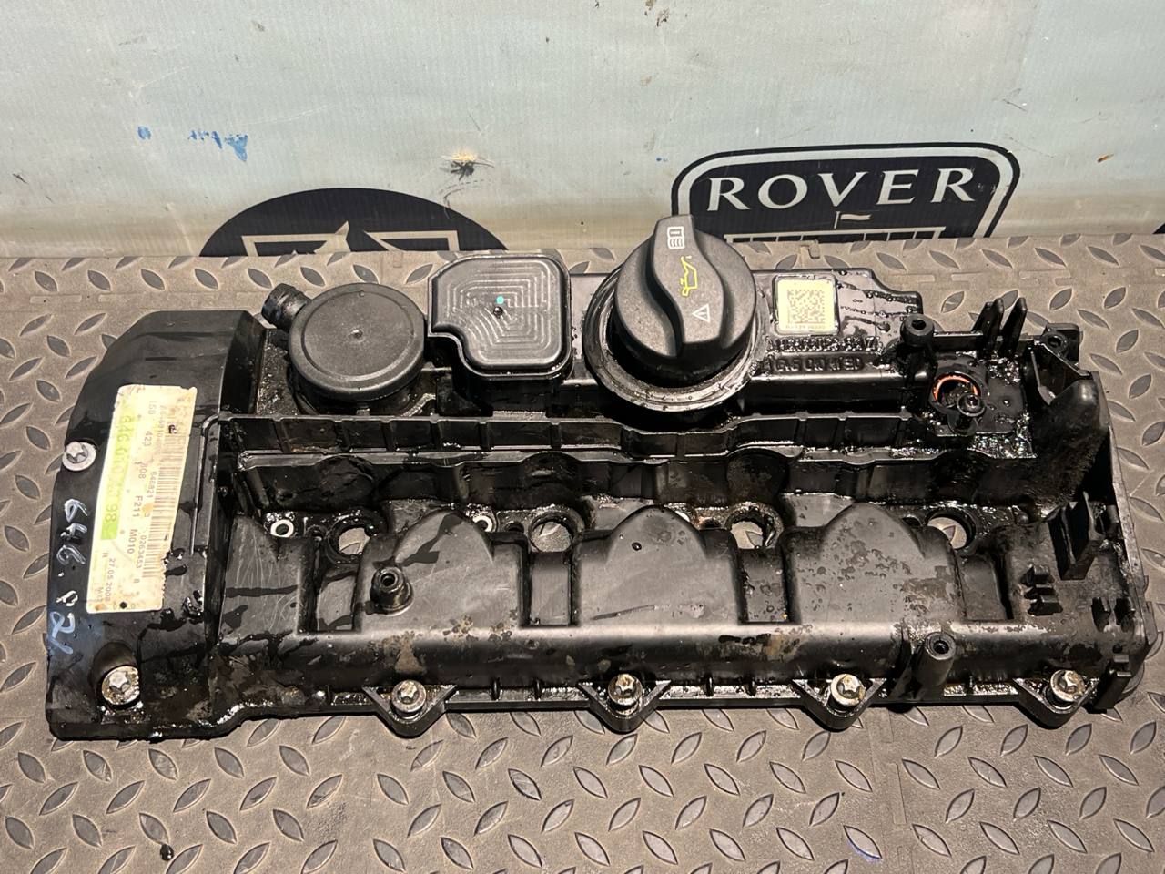 Крышка клапанная Mercedes E/W211 2002-2009