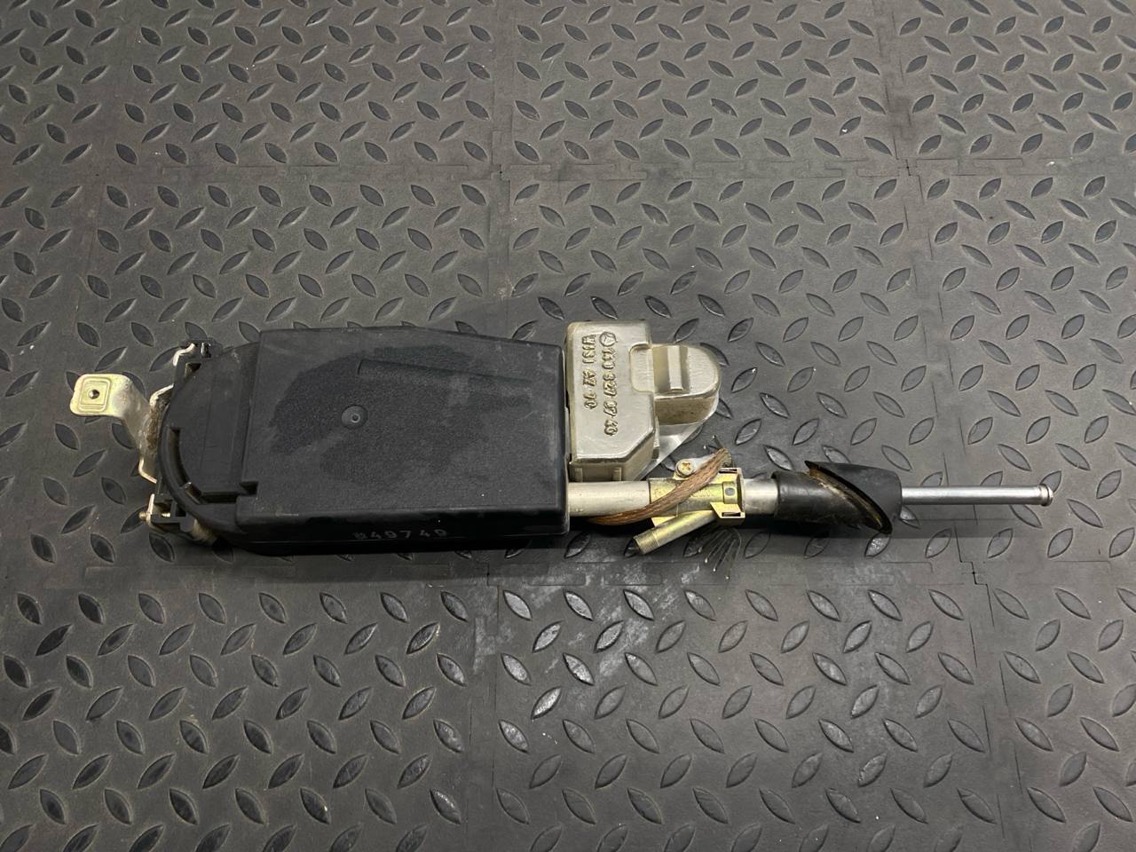 Антенна Mercedes C/W202 1993-2001