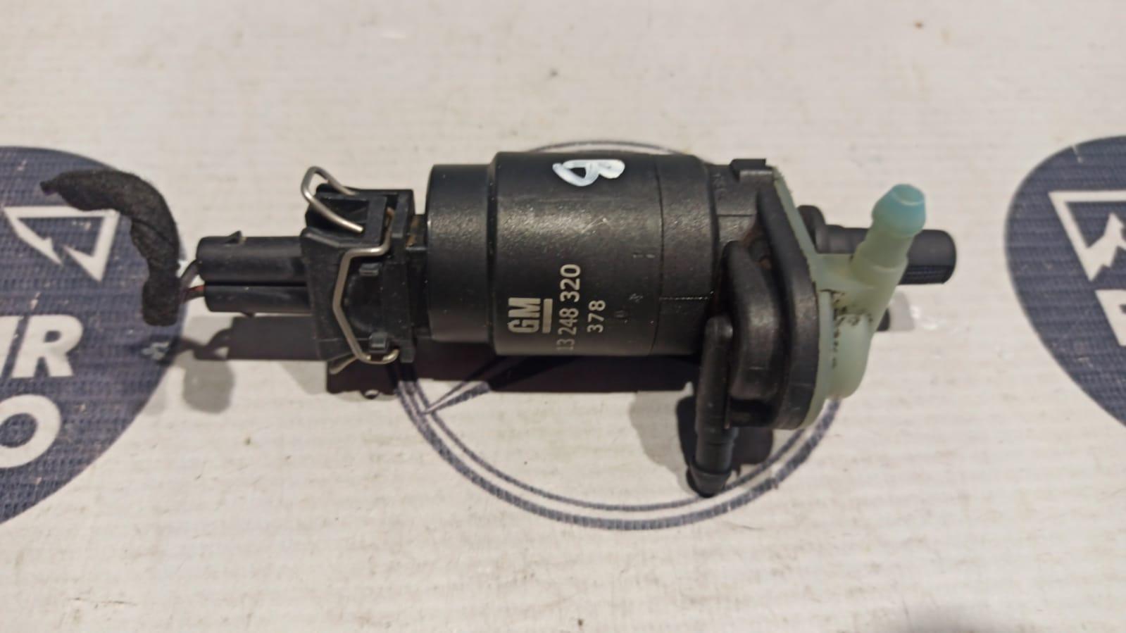 Насос омывателя Opel Zafira/B 2005-2014