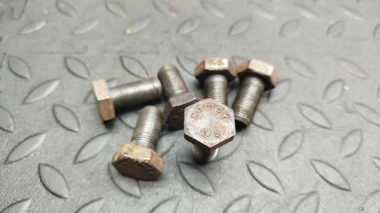 Болт маховика Ford Mondeo/2 1996-2000