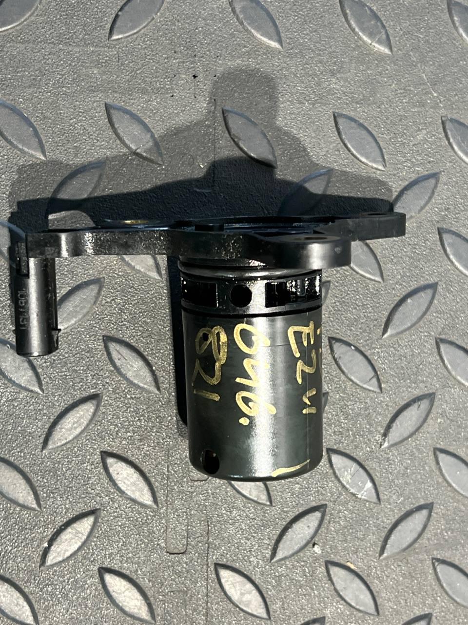 Датчик уровня масла Mercedes E/W211 2002-2009