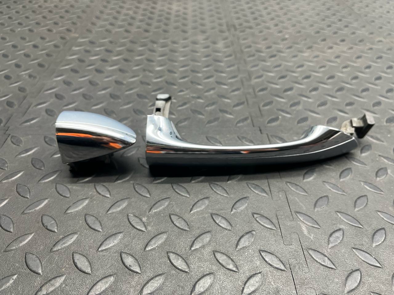 Ручка двери передняя правая Mercedes B/W245 2005-2011