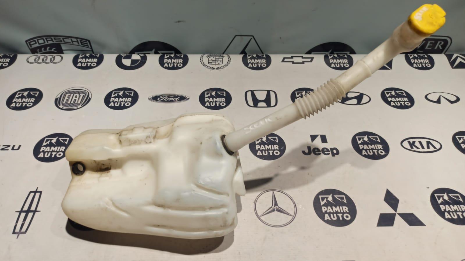 Бачок омывателя Renault Scenic/2 2003-2009