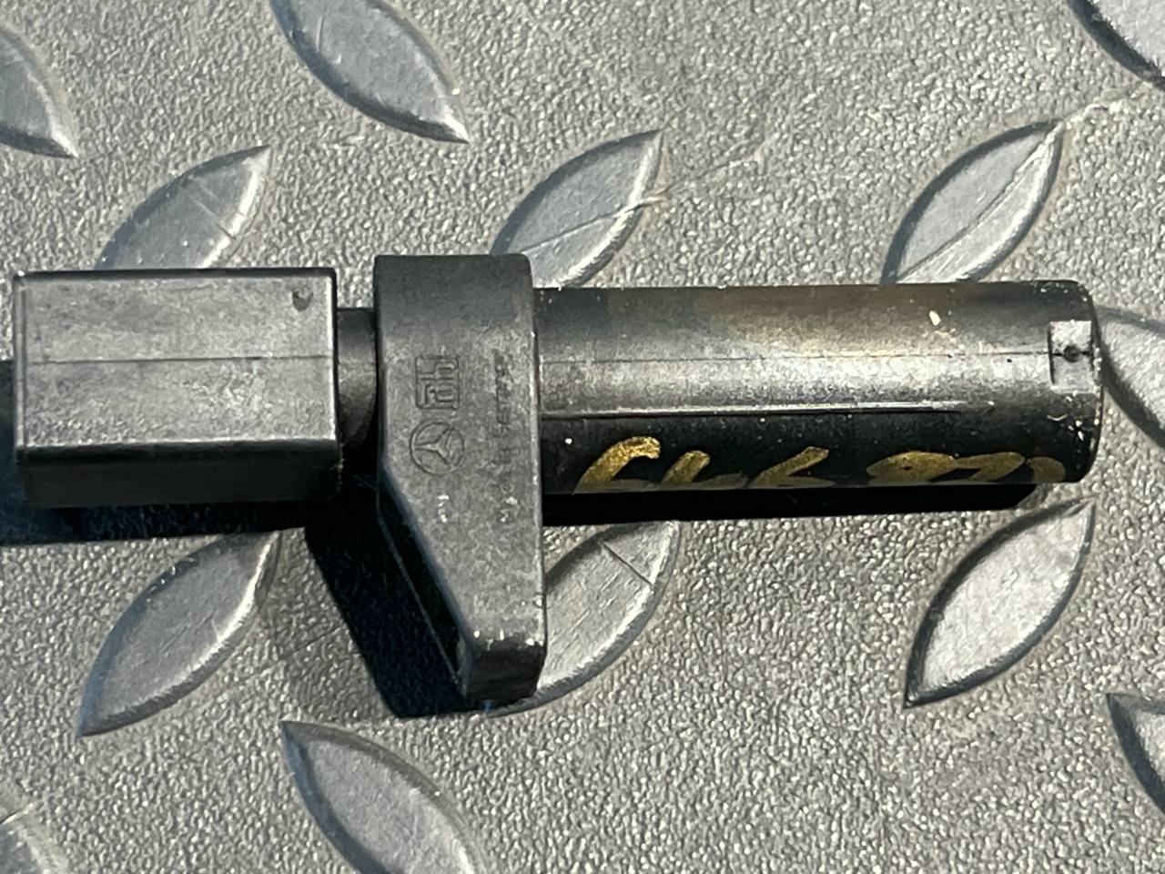 Датчик положения коленвала Mercedes E/W211 2002-2009