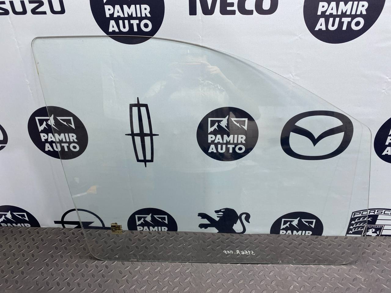 Стекло двери переднее правое Mercedes Vito/W639 2003-2014