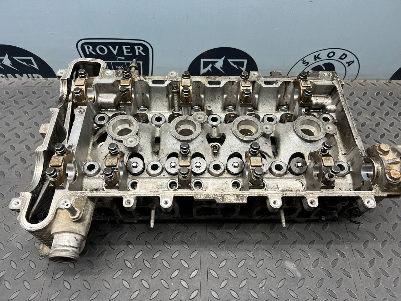 Головка блока цилиндров (ГБЦ) Opel Zafira/B 2005-2014