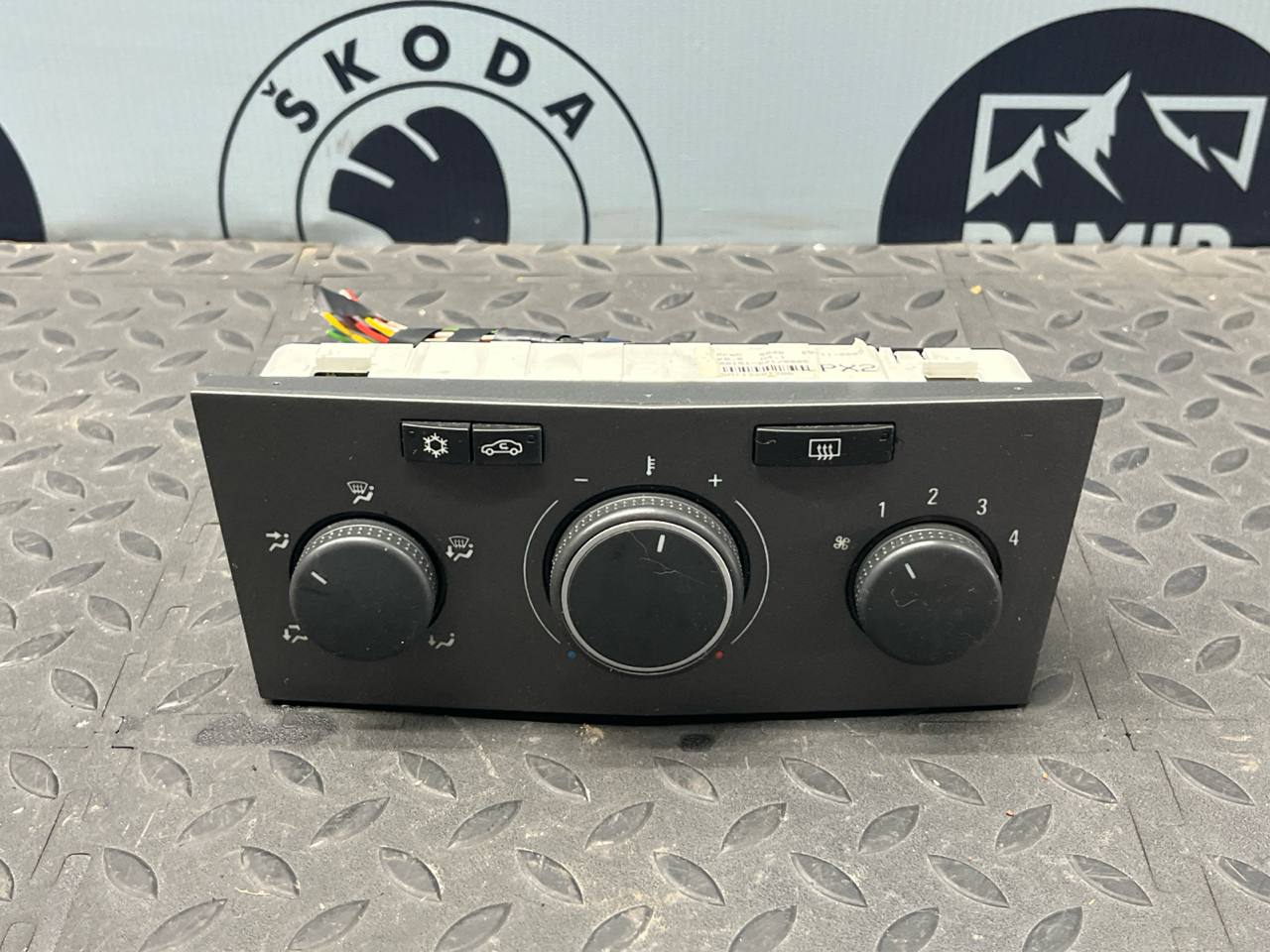 Блок управления климатом Opel Zafira/B 2005-2014