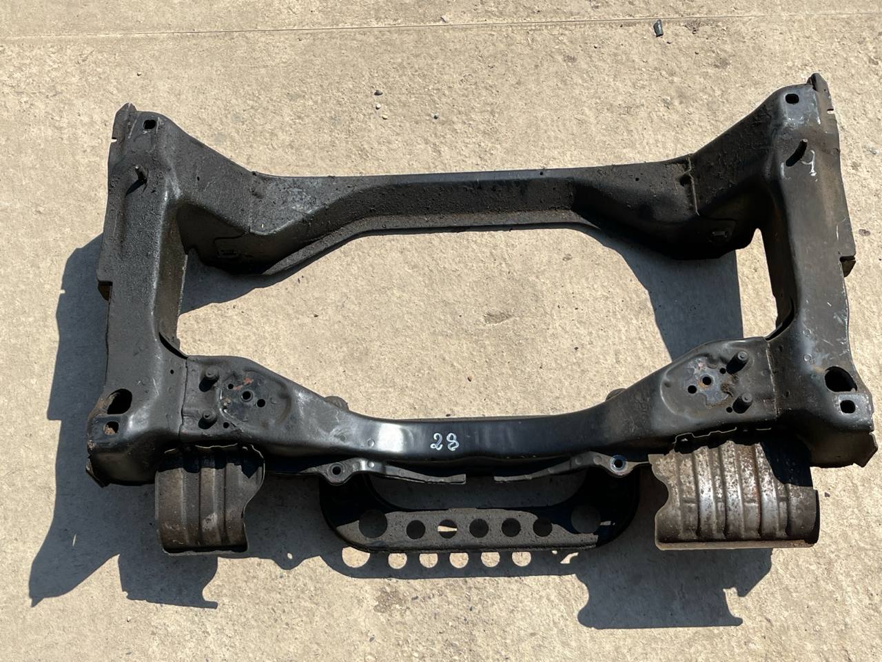 Балка передняя (Подрамник) Mercedes  E/W210 1995-2003