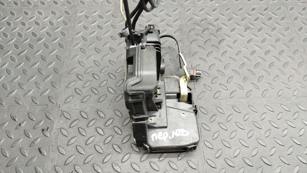 Замок двери передний левый Mercedes E/W211 2002-2009