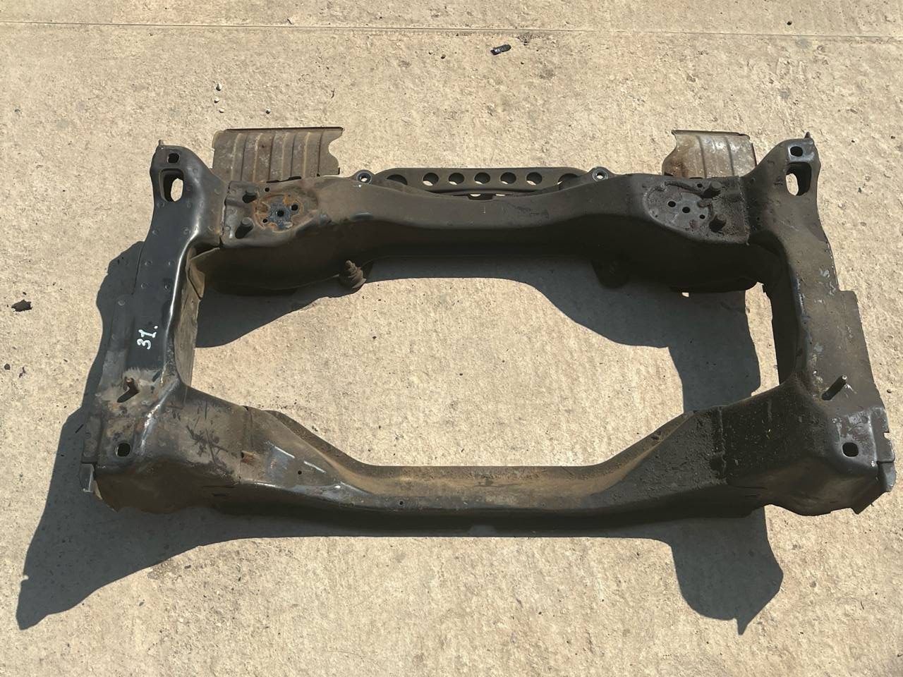 Балка передняя (Подрамник) Mercedes  E/W210 1995-2003